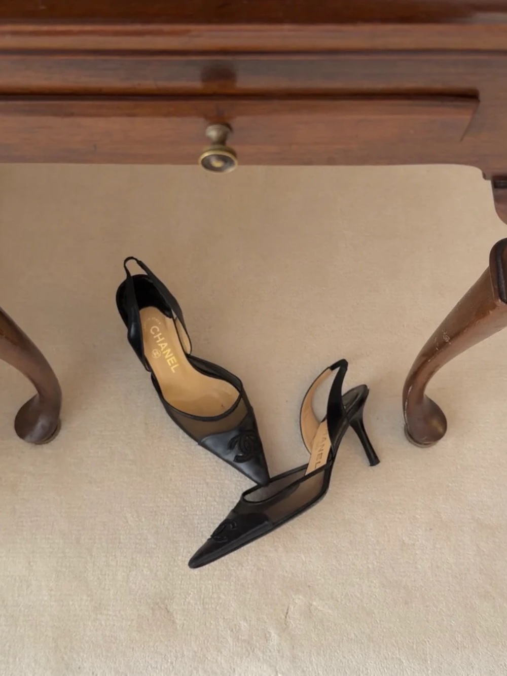 Chanel Black Slingback CC Logo Pointed Toe Pumps Heels Shoes Size EU 37.5C